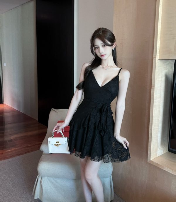 France style V-neck pinched waist T-back summer sling dress